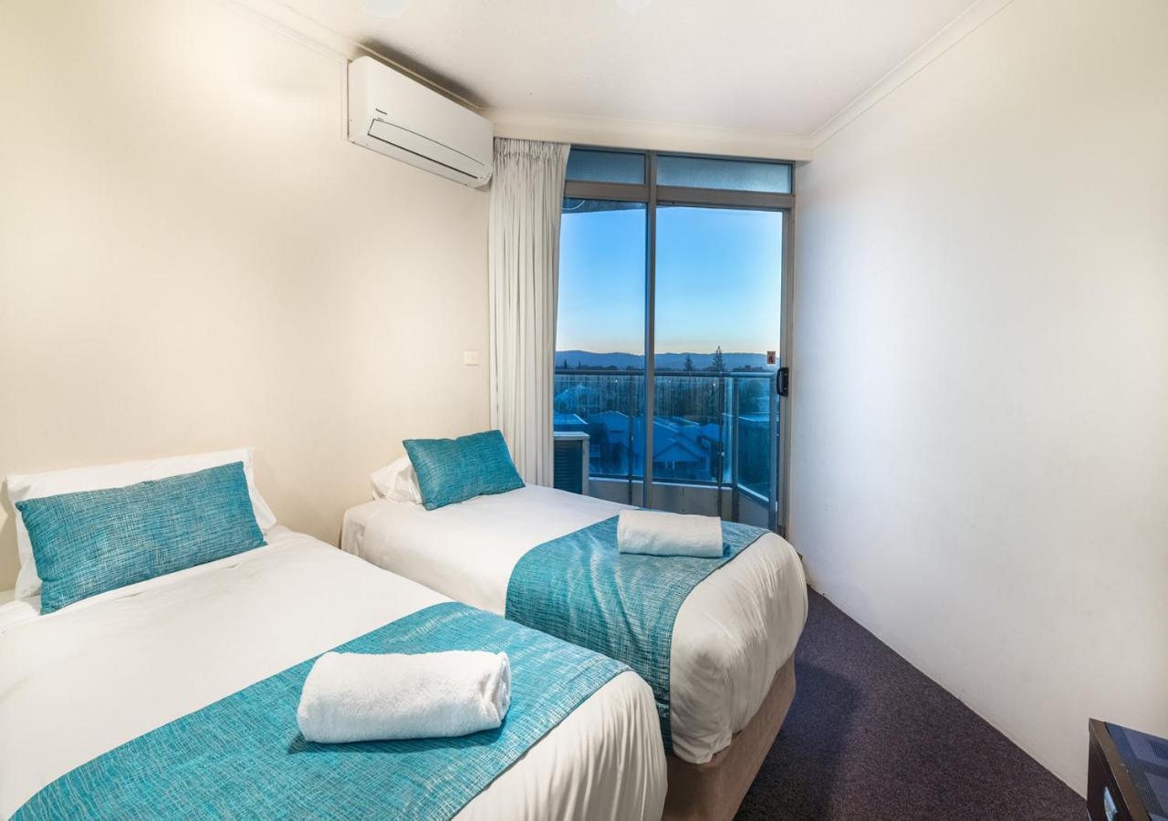 Foreshore Beachfront Apartments Gold Coast Exterior photo