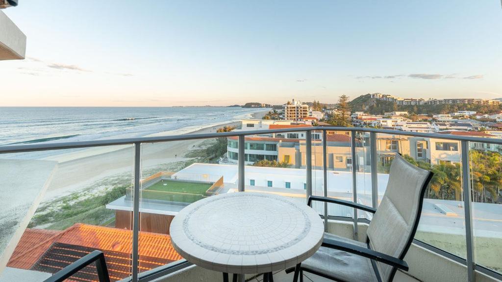 Foreshore Beachfront Apartments Gold Coast Exterior photo