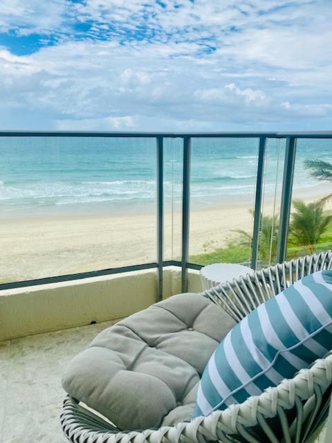 Foreshore Beachfront Apartments Gold Coast Exterior photo