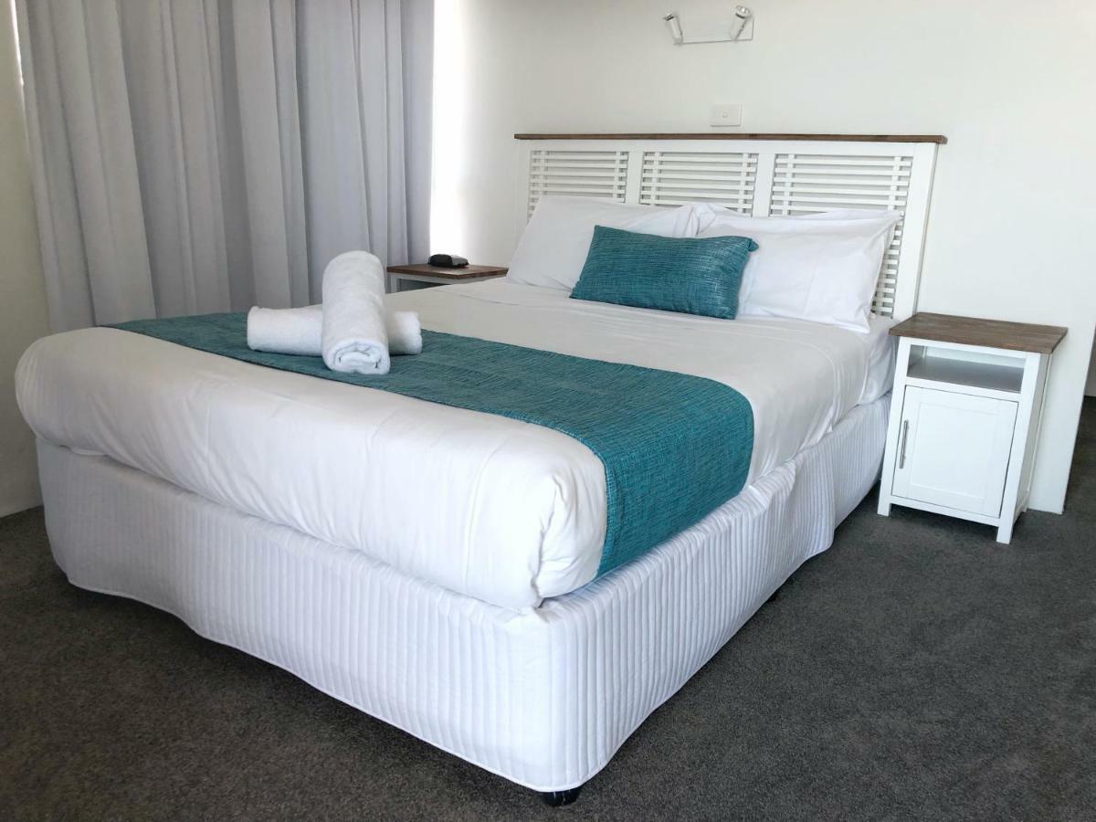 Foreshore Beachfront Apartments Gold Coast Exterior photo