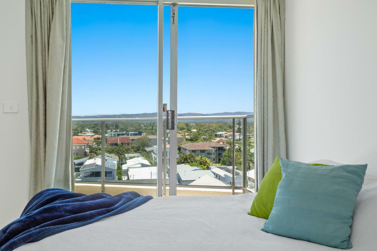 Foreshore Beachfront Apartments Gold Coast Exterior photo